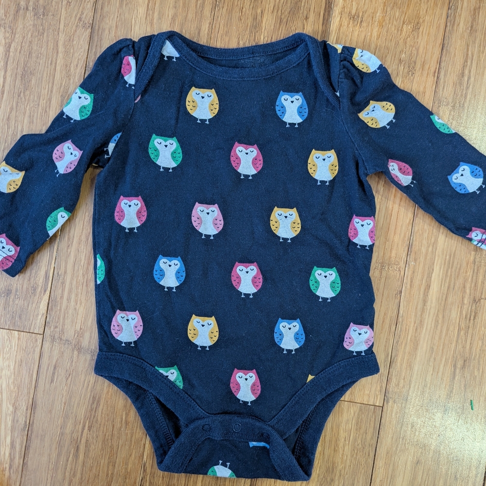Gap long sleeve Owl Print baby one piece bodysuit